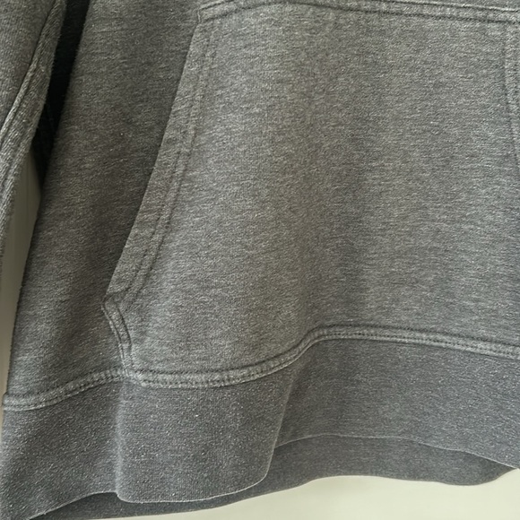 The North Face Grey Logo Hoodie Sweatshirt w Kangaroo Pockets Men's Medium - Picture 4 of 11